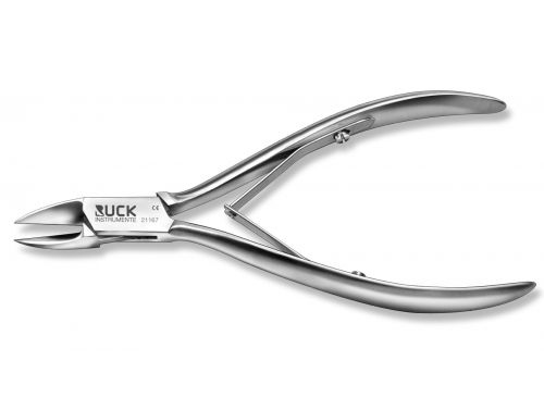 RUCK INSTRUMENTS CORNER CLIPPERS / 17MM COMPACT / POINTED / FOR STRONGER NAILS
