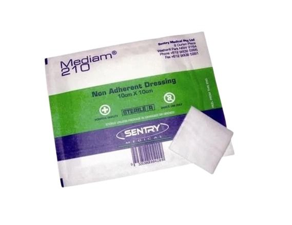 MEDIAM 210 LOW ADHERENT DRESSINGS photo