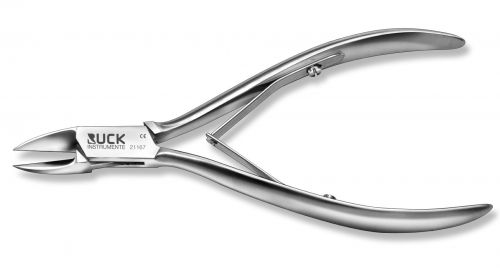 RUCK INSTRUMENTS CORNER CLIPPERS / 17MM COMPACT / POINTED / FOR STRONGER NAILS